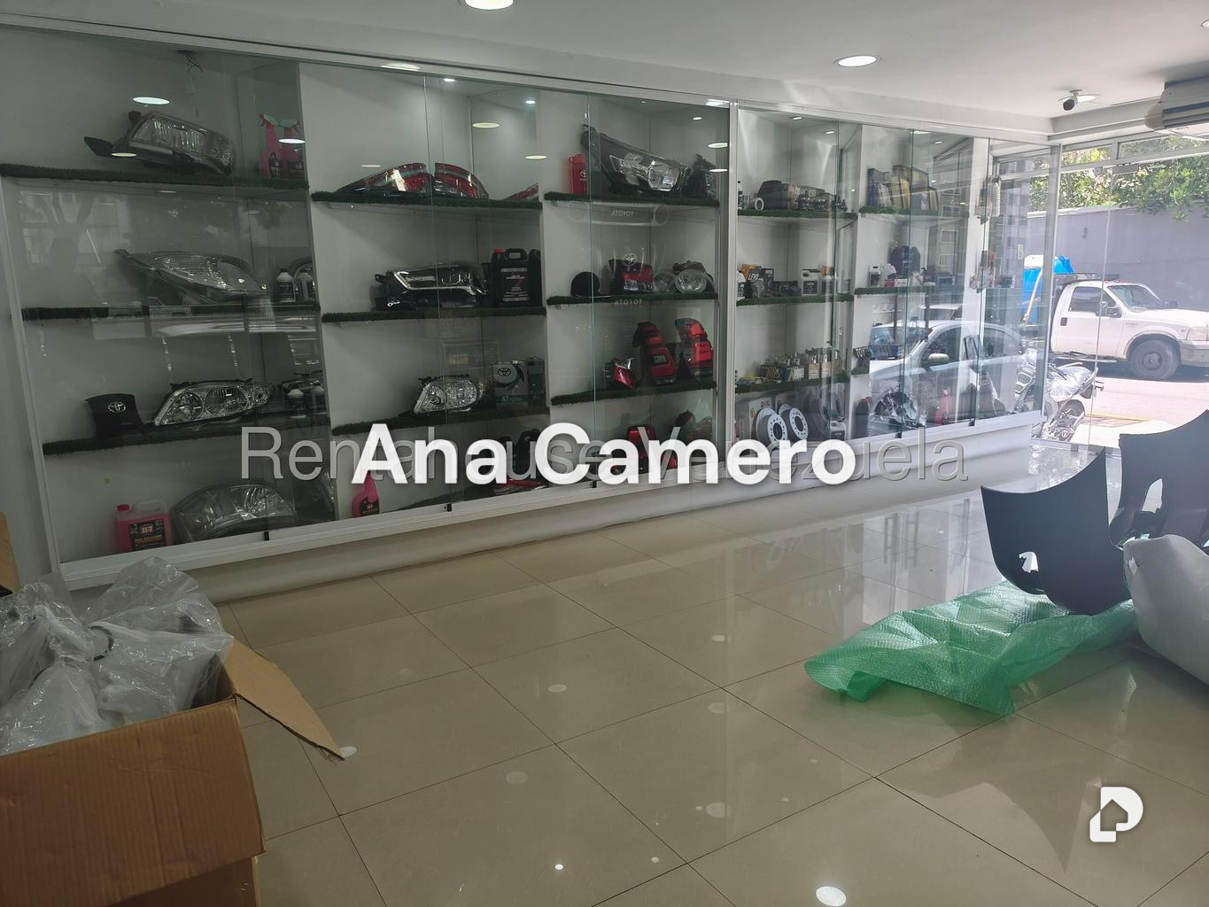 Local comercial en La Florida, Caracas – 8