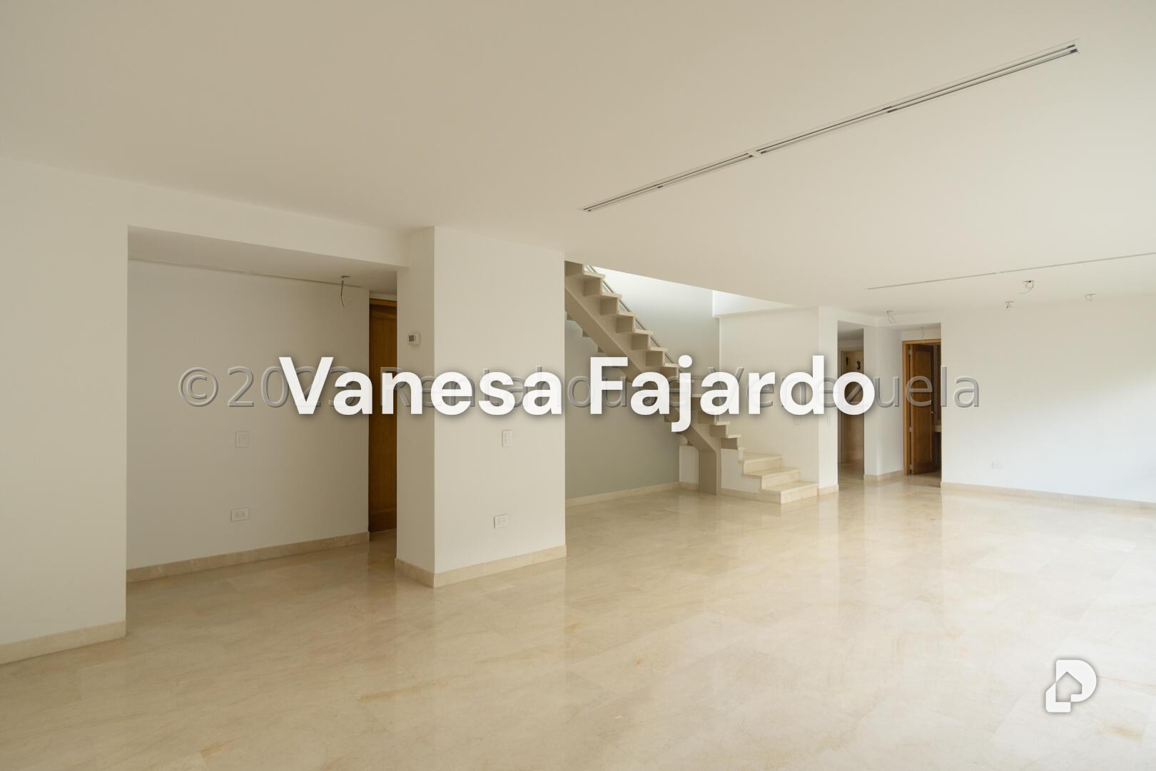Edificio en La Castellana, Caracas – 10