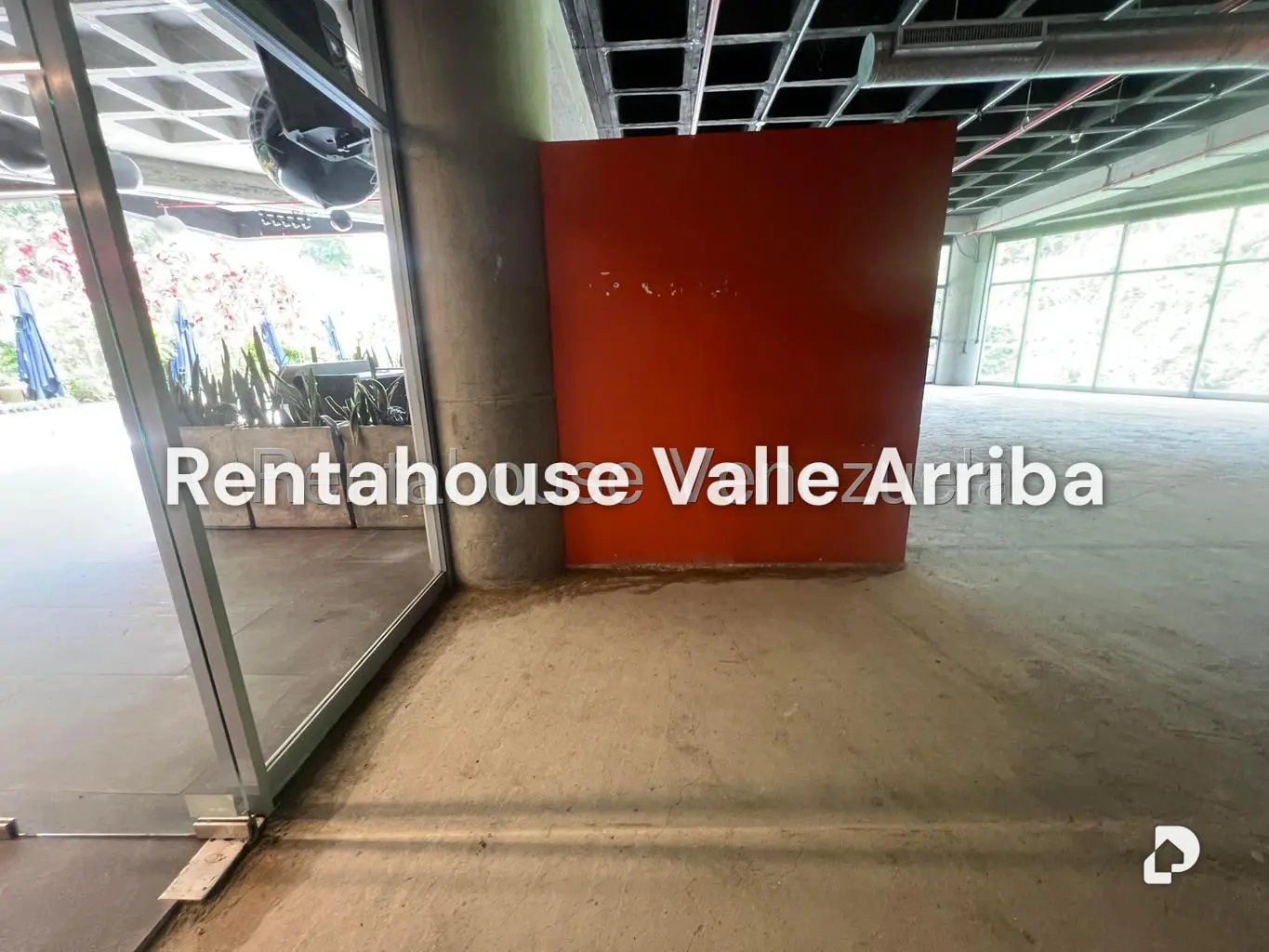Local comercial en Cerro Verde, Caracas – 15