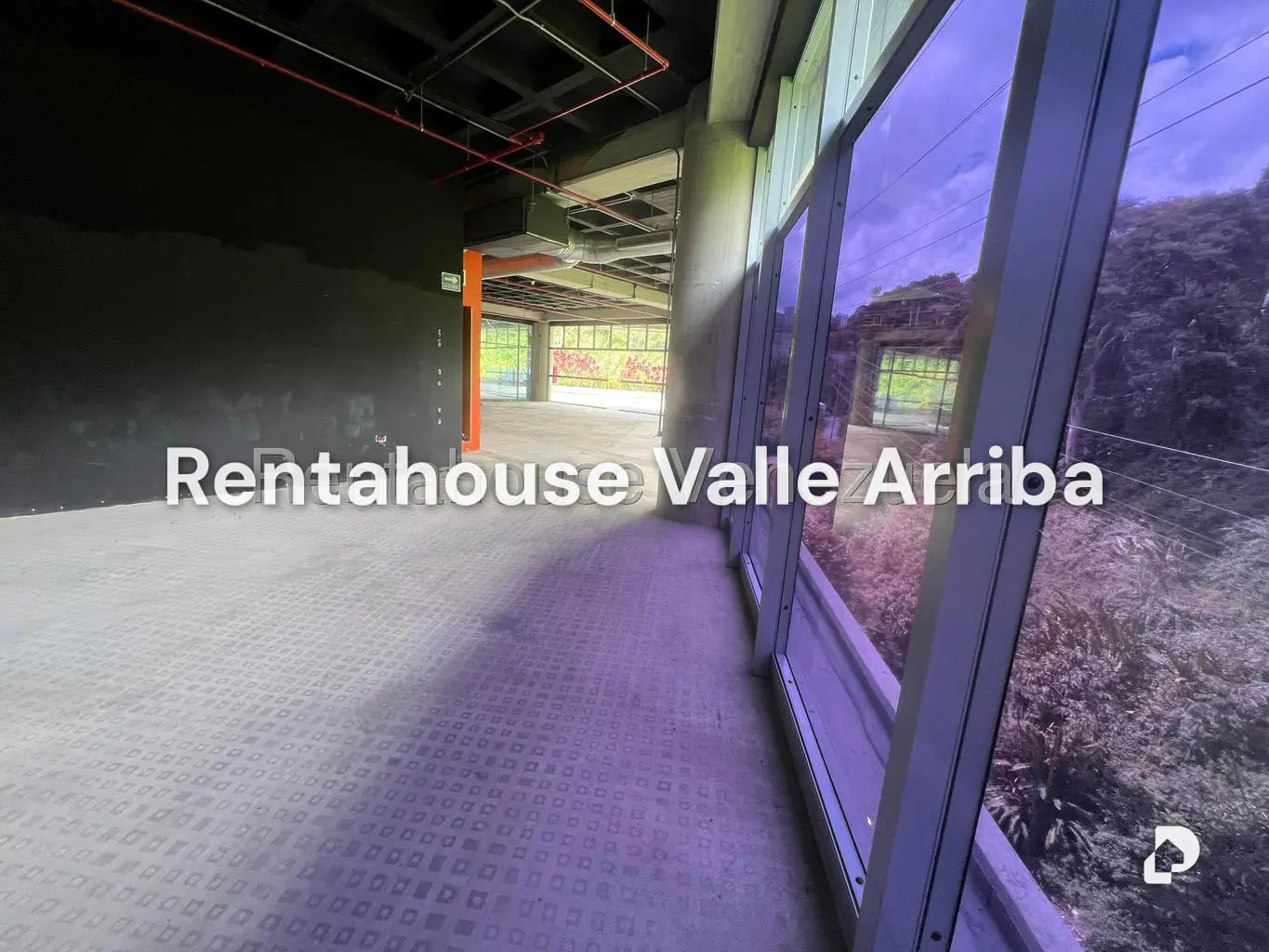 Local comercial en Cerro Verde, Caracas – 10