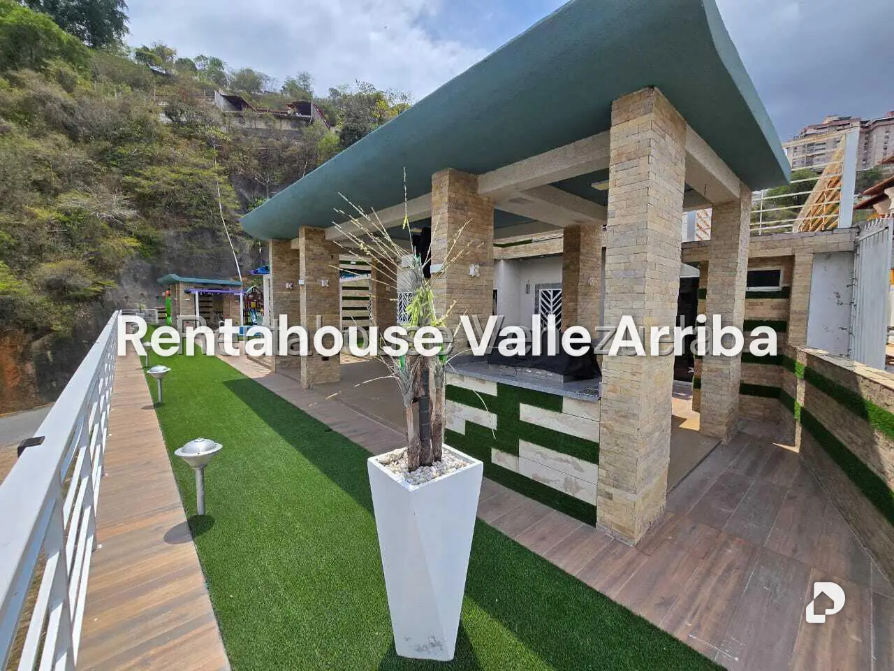Casa en Colinas de Santa Mónica, Caracas – 2