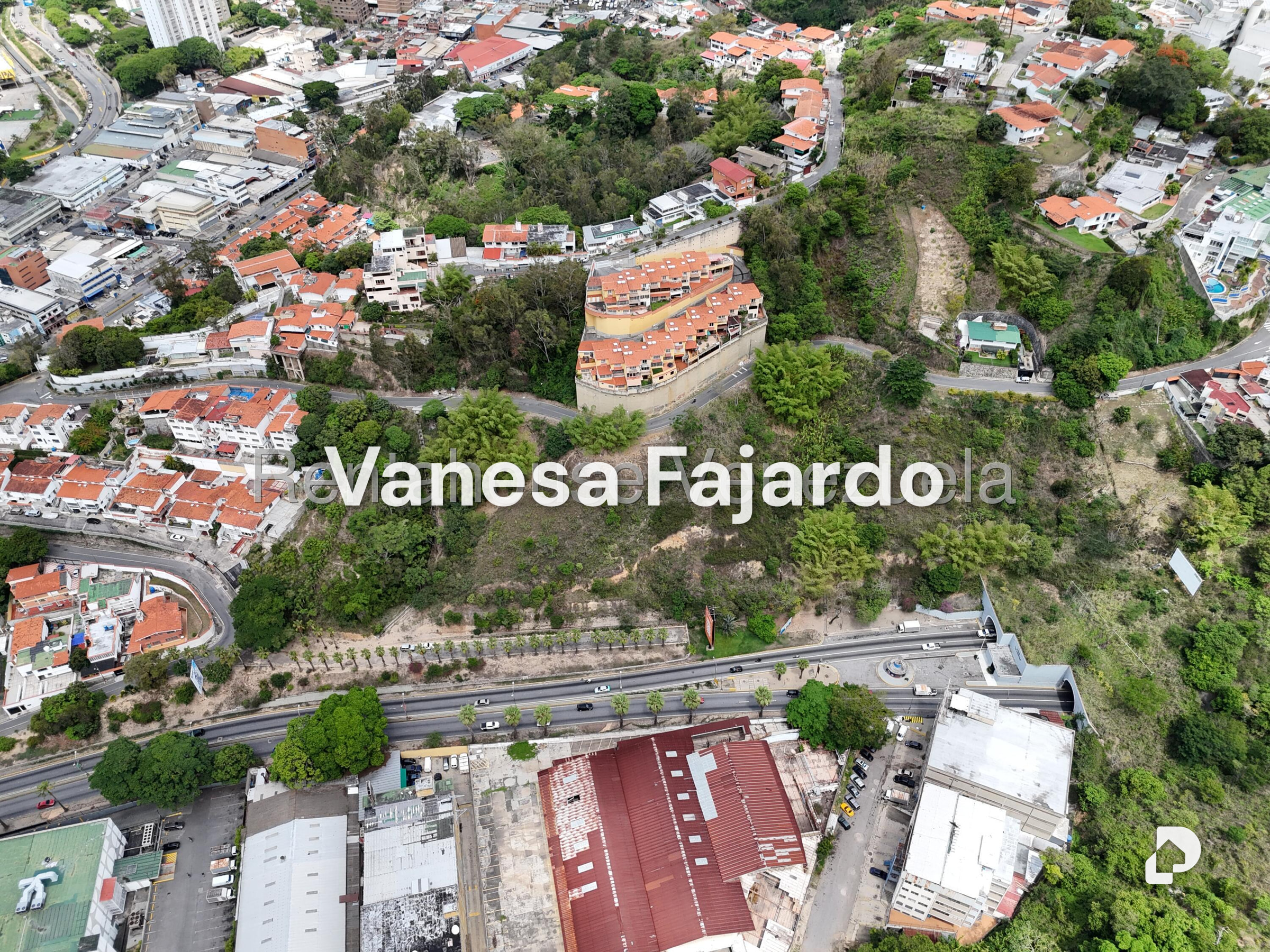 Terreno en La Trinidad, Caracas – 7