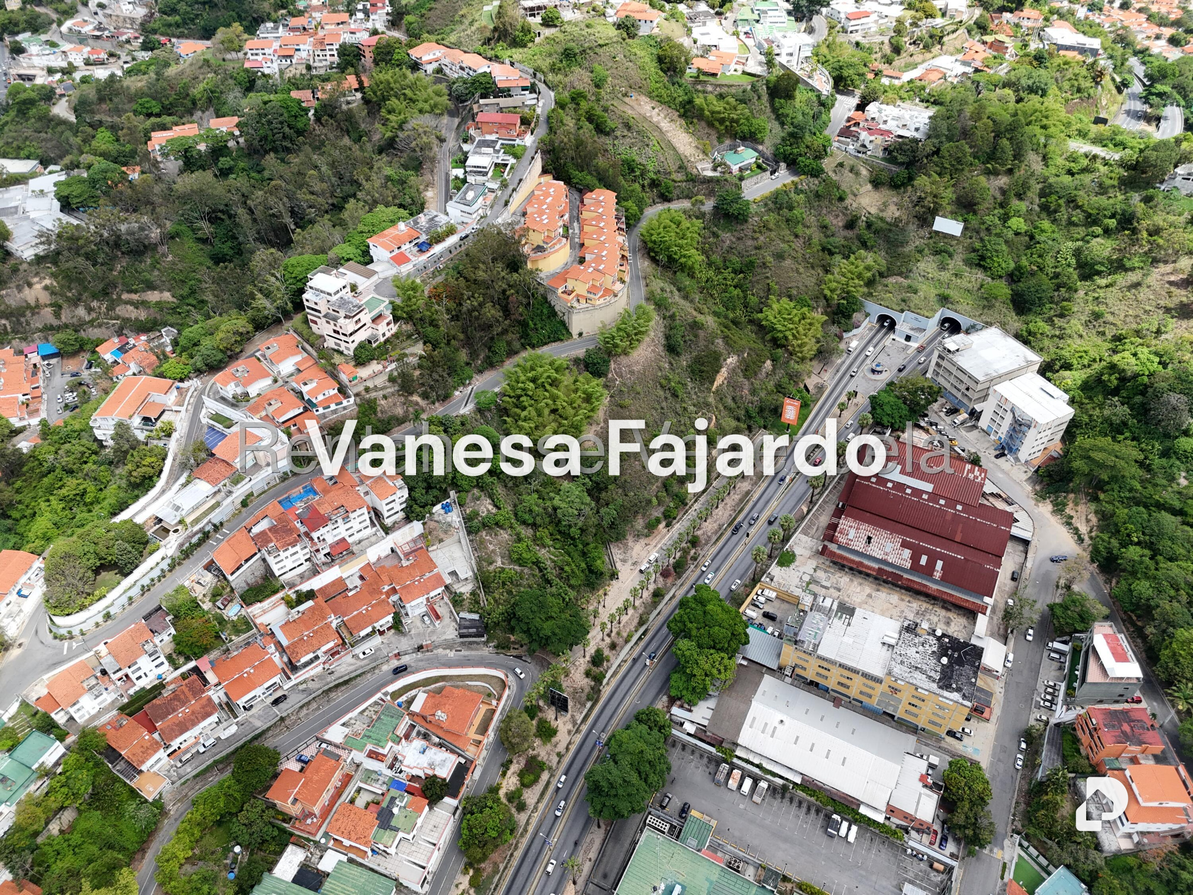 Terreno en La Trinidad, Caracas – 6