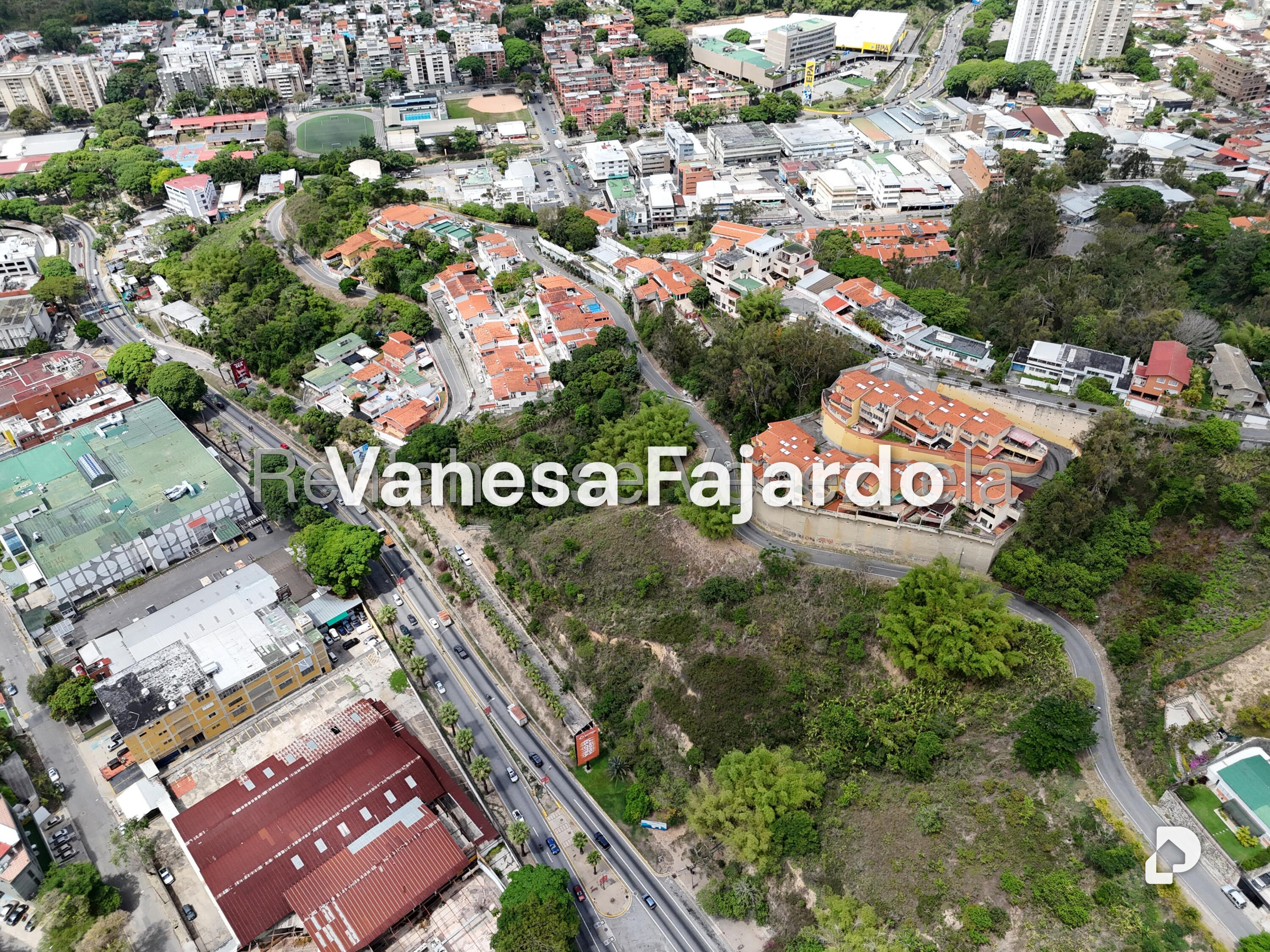Terreno en La Trinidad, Caracas – 8