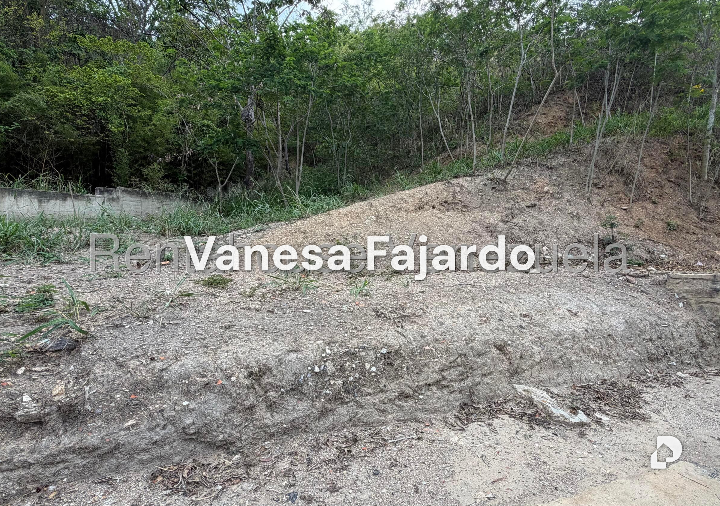 Terreno en La Trinidad, Caracas – 14