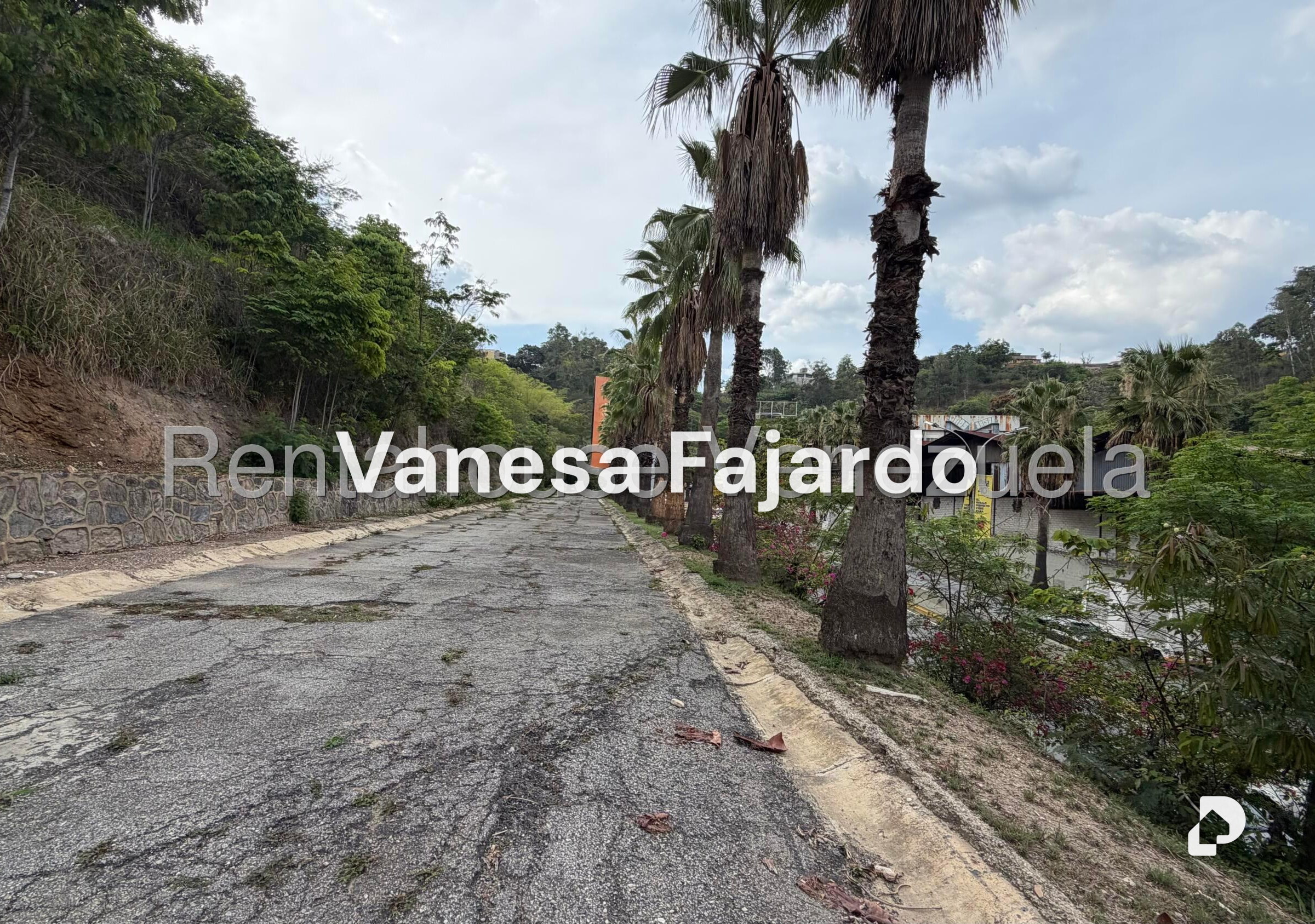 Terreno en La Trinidad, Caracas – 9