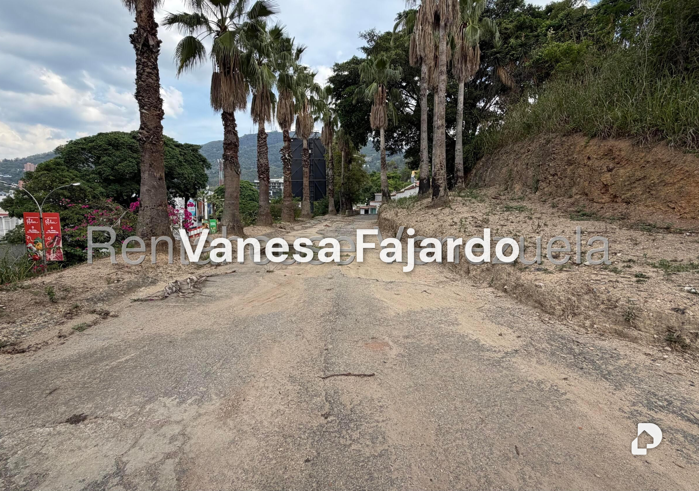 Terreno en La Trinidad, Caracas – 10