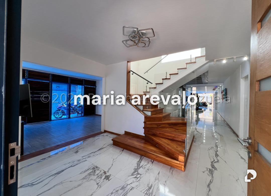 Casa en Prados del Este, Caracas – 3