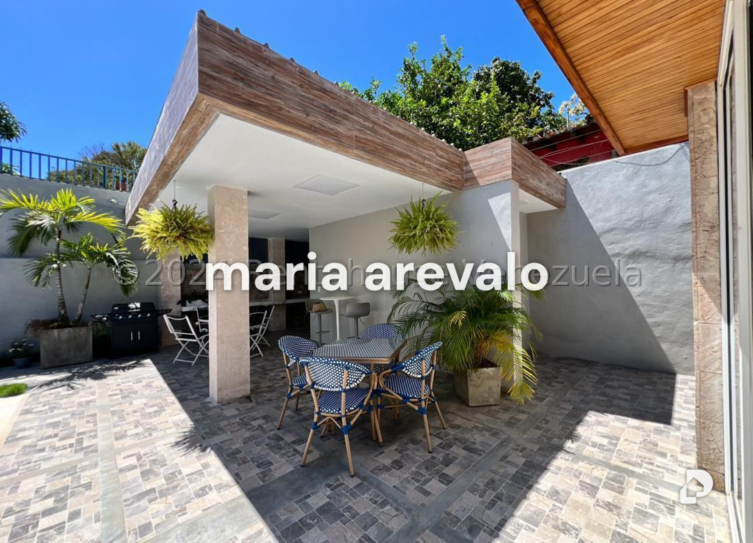 Casa en Prados del Este, Caracas – 18