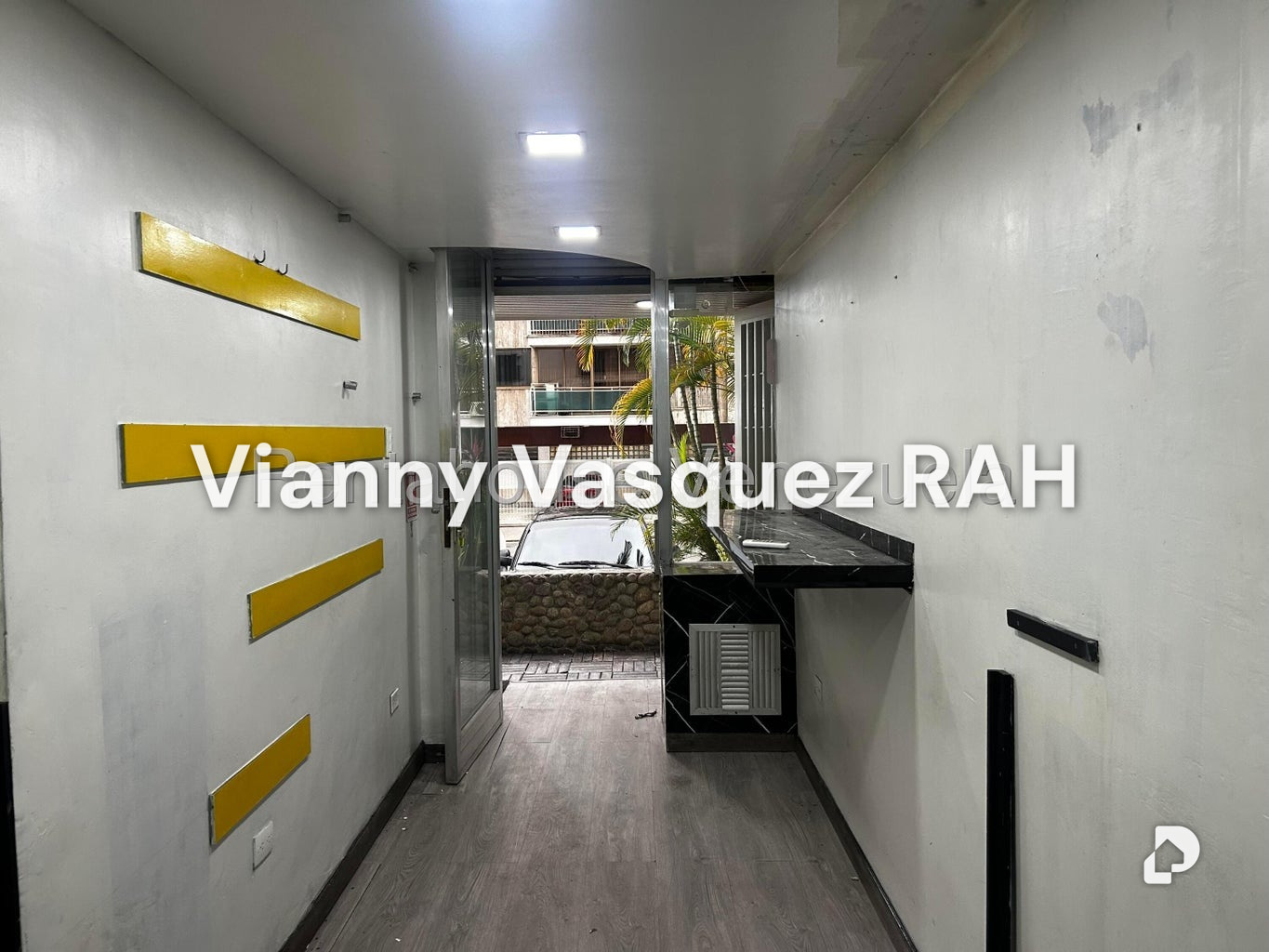 Commercial space in Los Palos Grandes, Caracas – 7