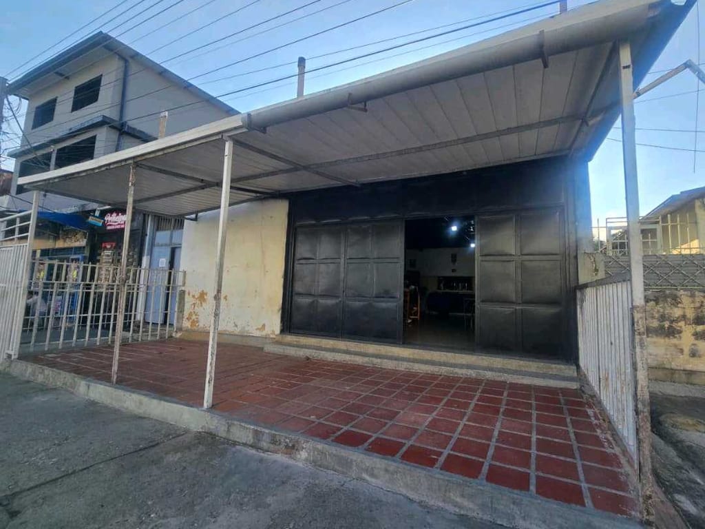 Local comercial en Vivienda Rural de Barbula, Valencia - 1