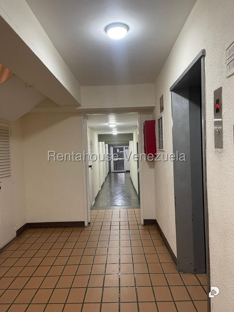 Apartamento en Los Naranjos (del Cafetal), Caracas – 9
