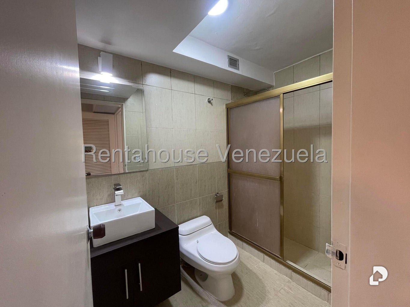 Apartamento en Los Naranjos (del Cafetal), Caracas – 28