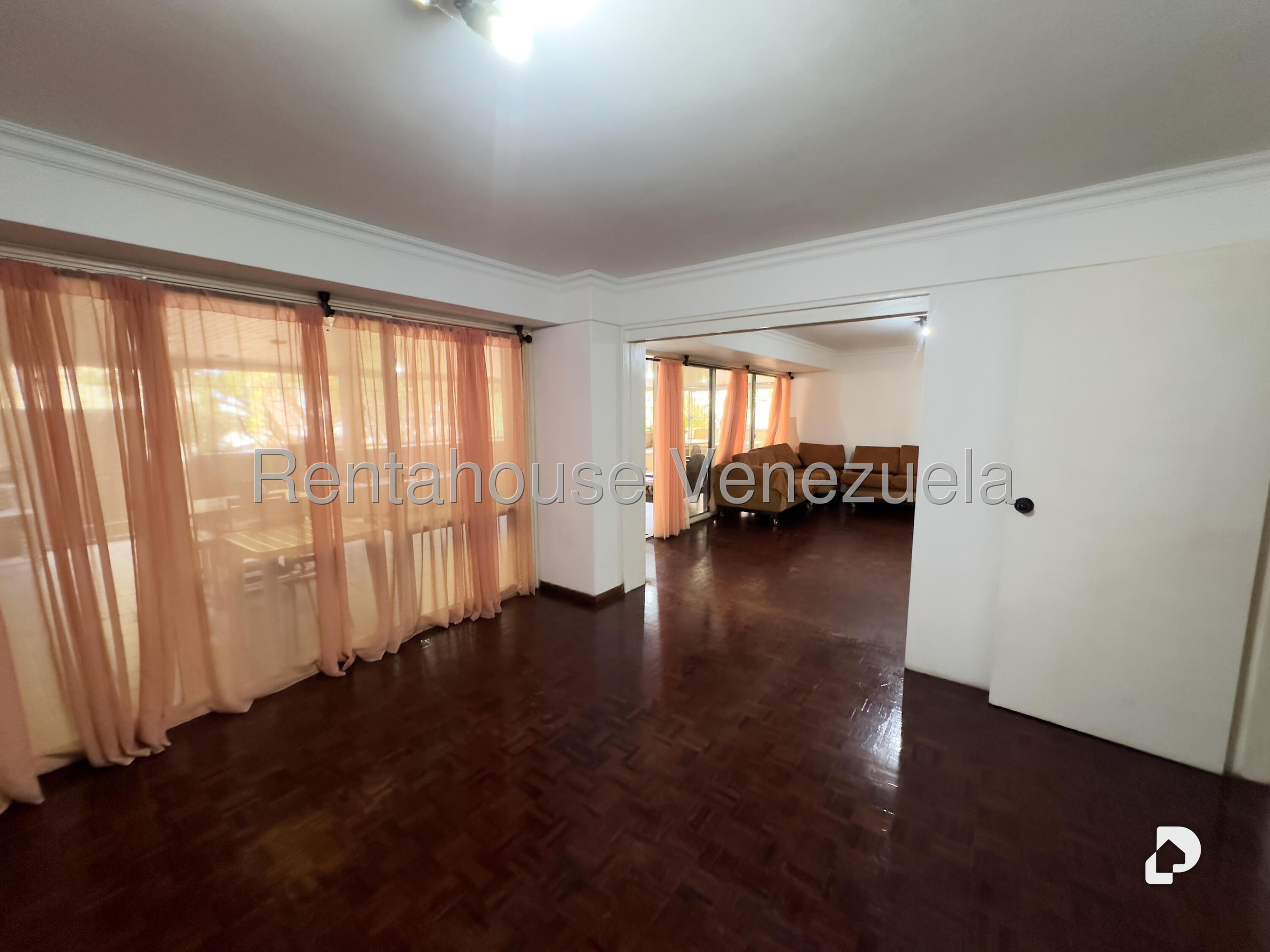 Apartamento en Los Naranjos (del Cafetal), Caracas – 1