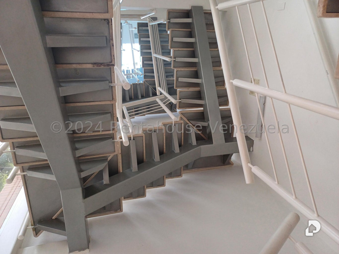 Edificio en Campo Claro, Caracas – 22