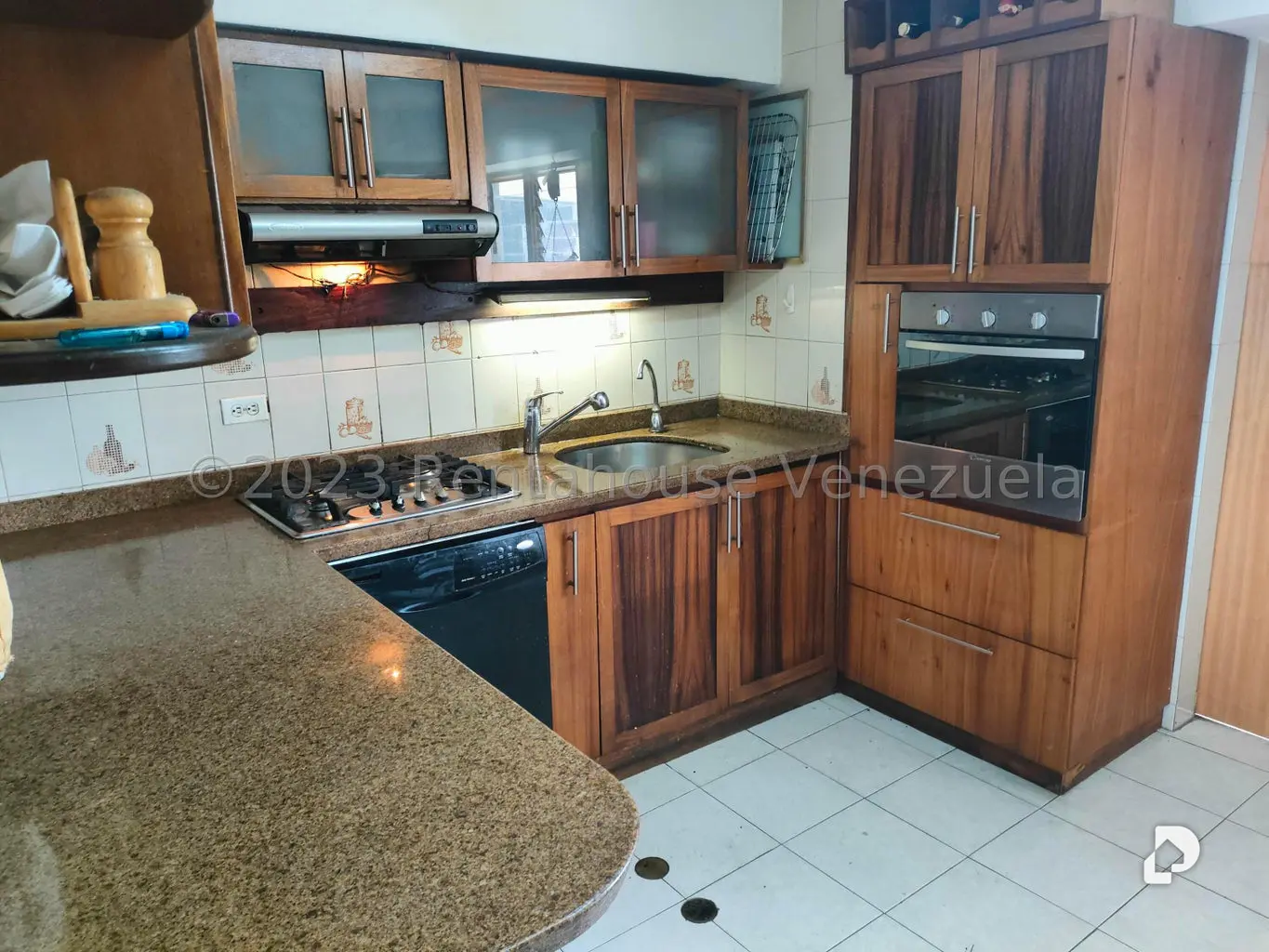 Apartamento en Lomas de Prados del Este, Caracas – 9