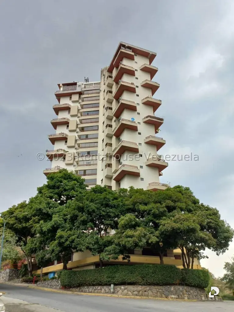 Apartamento en Lomas de Prados del Este, Caracas – 1