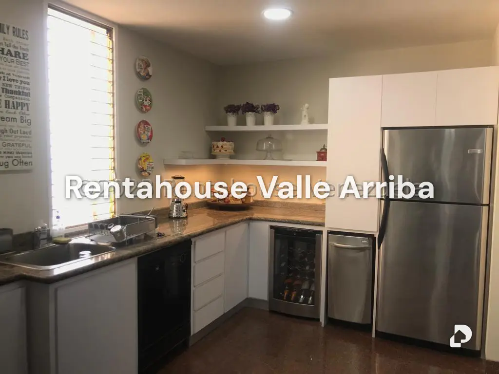 Apartamento en Altamira, Caracas – 2