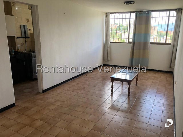 Apartamento en La Bonita, Caracas – 4