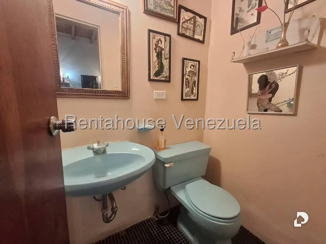 Casa en Los Geranios, Caracas – 12