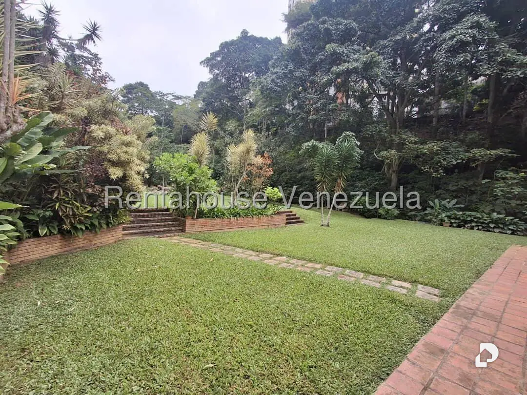 Casa en Los Geranios, Caracas – 24