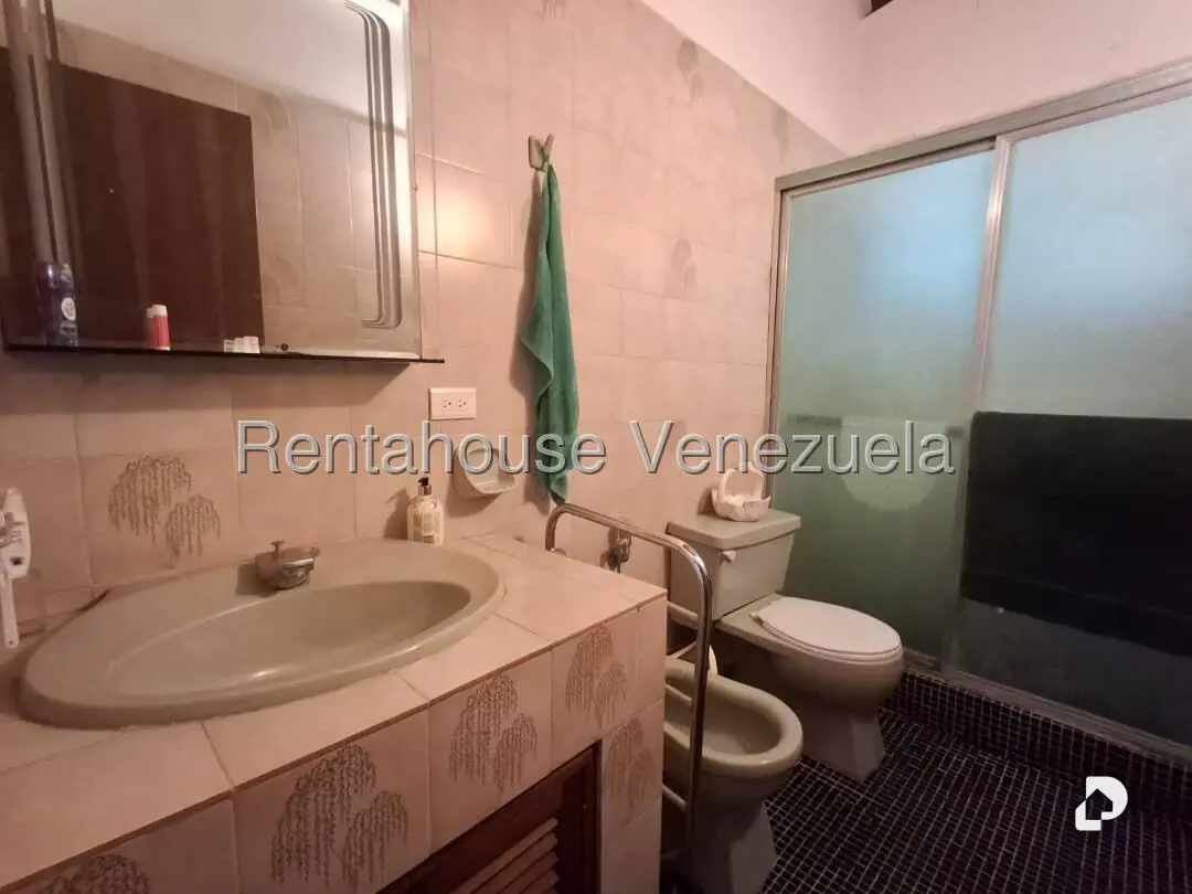 Casa en Los Geranios, Caracas – 18