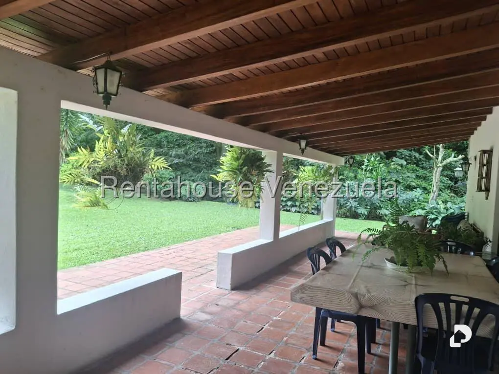 Casa en Los Geranios, Caracas – 28