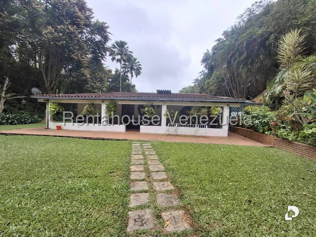 Casa en Los Geranios, Caracas – 29