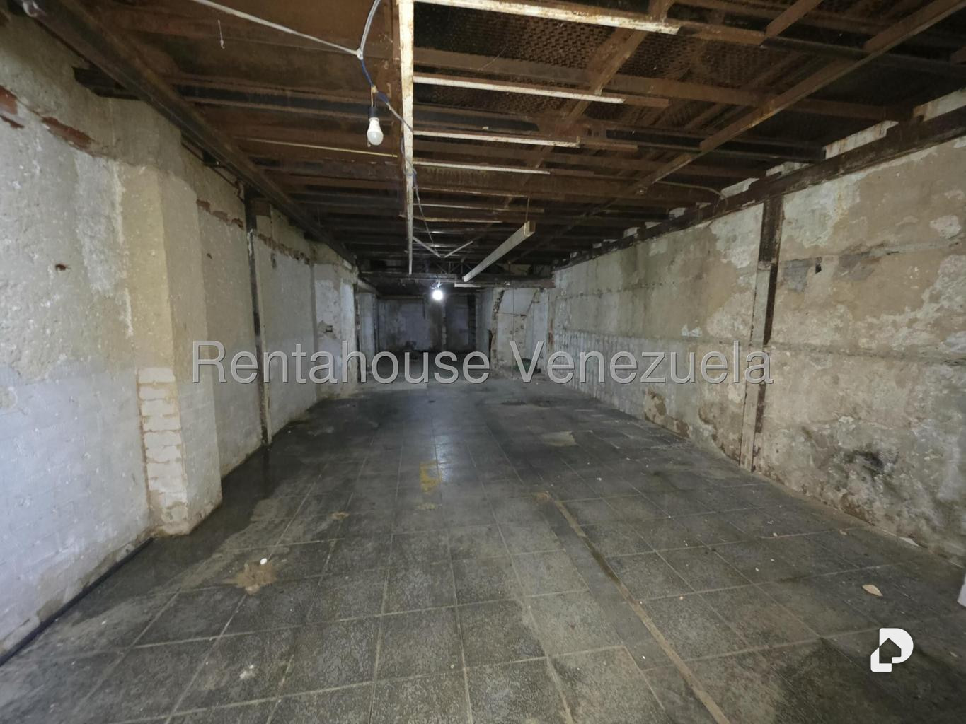 Local comercial en Parroquia Catedral, Caracas – 19