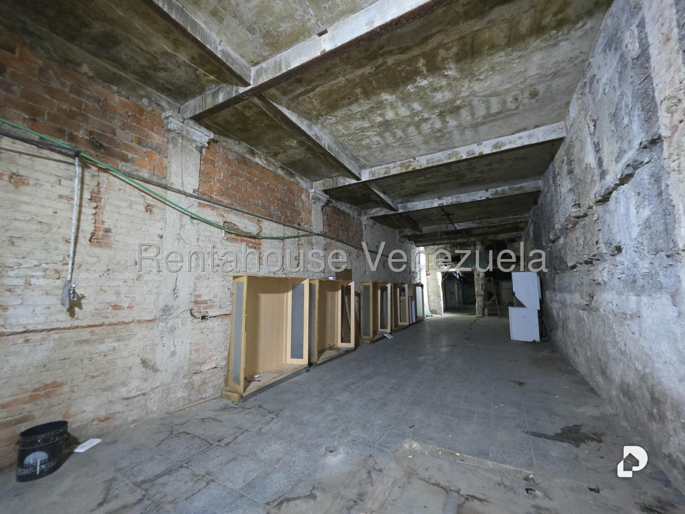 Local comercial en Parroquia Catedral, Caracas – 11