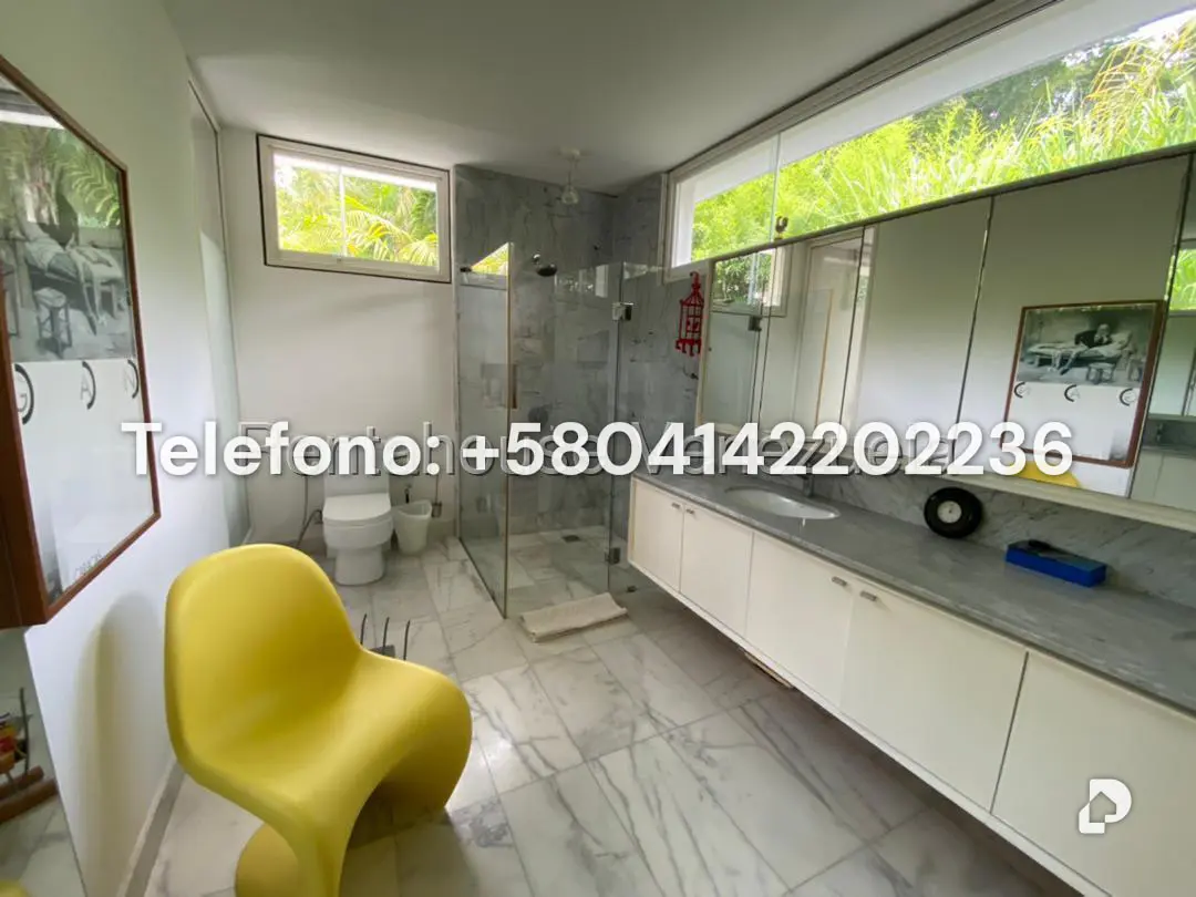 Casa en San Román, Caracas – 28