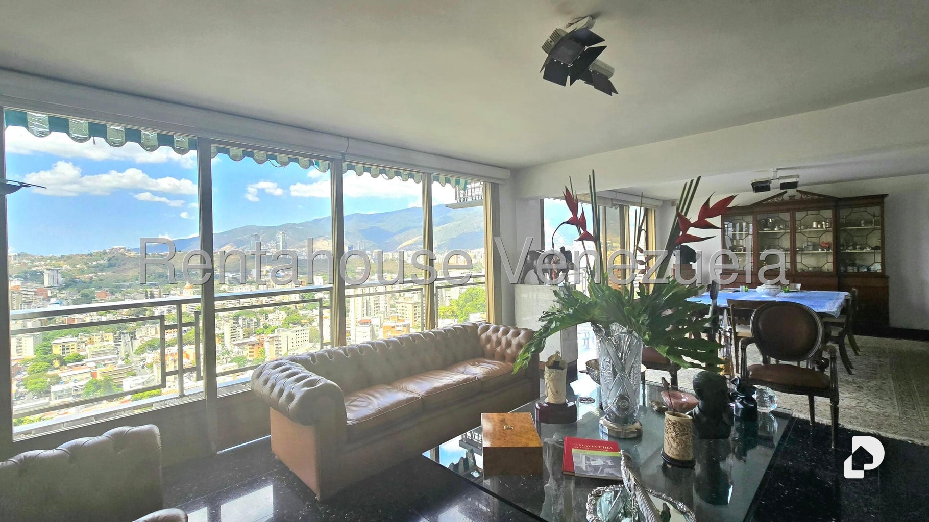 Casa en Colinas de Los Chaguaramos, Caracas – 6