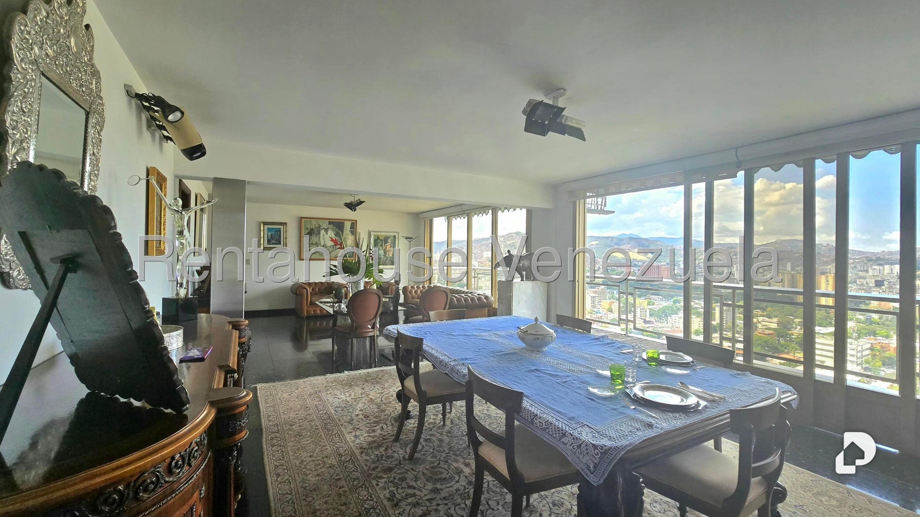 Casa en Colinas de Los Chaguaramos, Caracas – 9