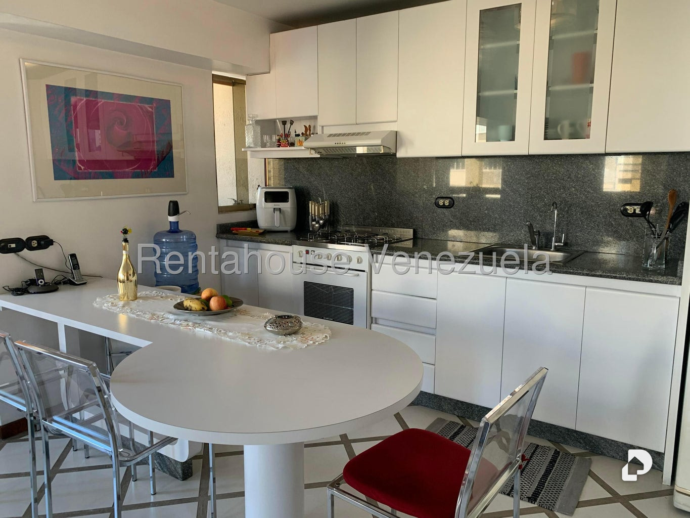 Apartamento en Los Palos Grandes, Caracas – 11