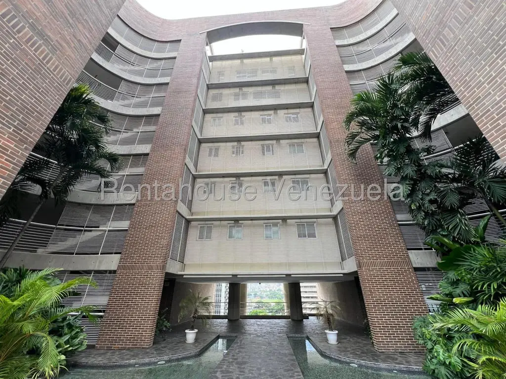 Apartment in Lomas de Las Mercedes, Caracas - 1