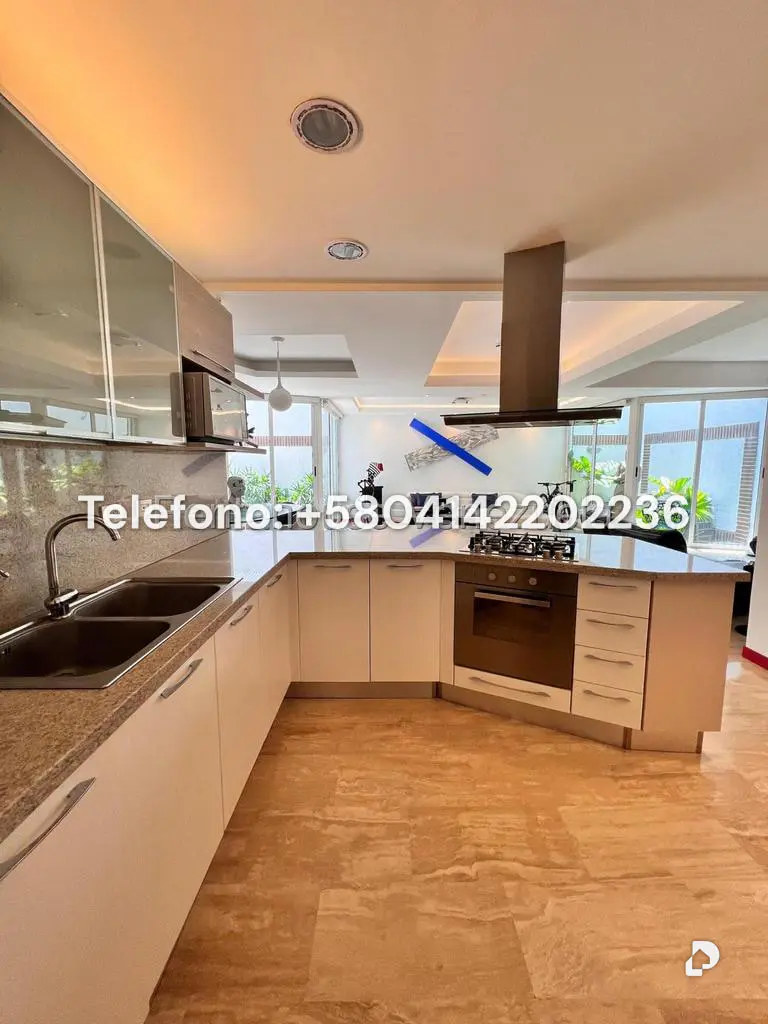 Apartamento en Lomas de Las Mercedes, Caracas – 15