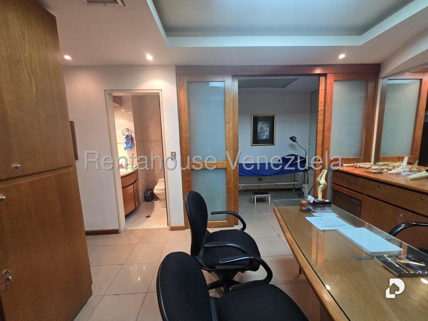 Office in San Bernardino, Caracas – 17