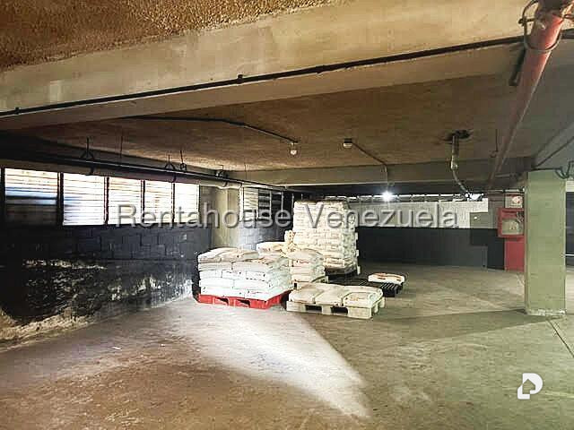 Local comercial en Guaicay, Caracas – 2