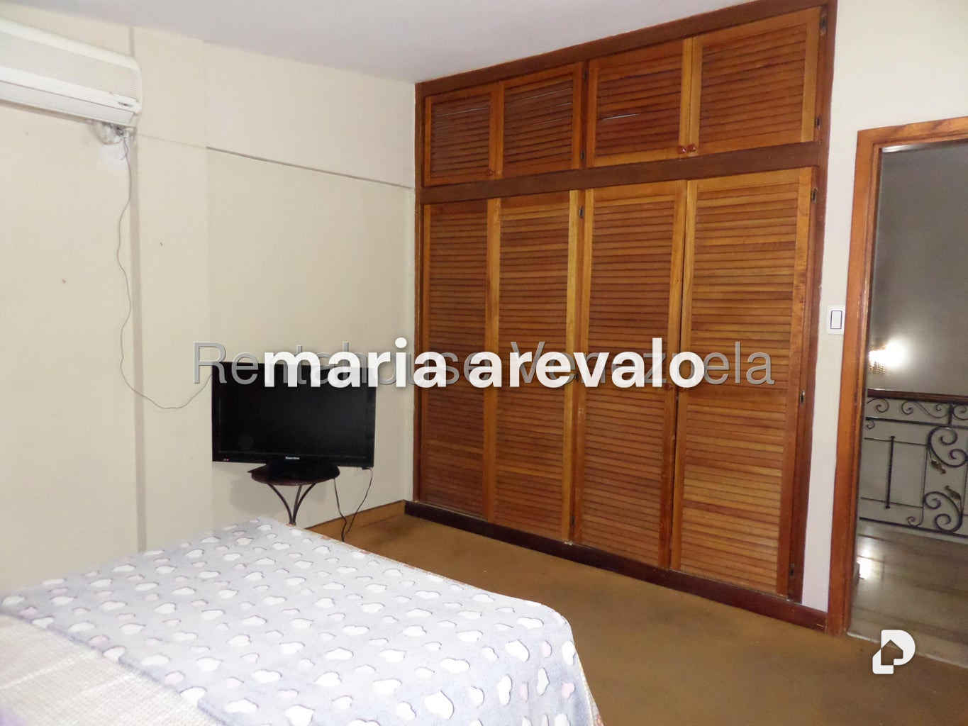 Casa en Colinas de Vista Alegre, Caracas – 27