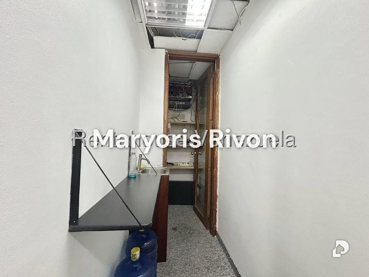 Oficina en La Castellana, Caracas – 9