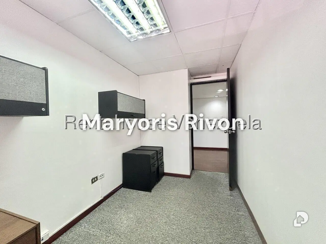 Oficina en La Castellana, Caracas – 17
