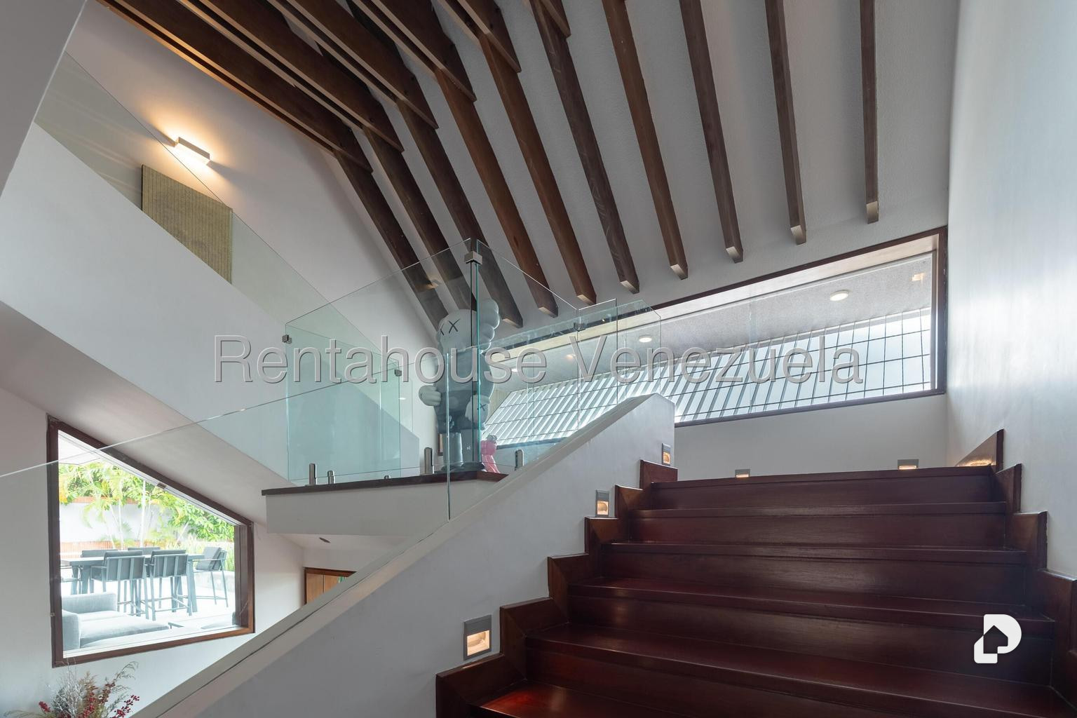 Casa en Cerro Verde, Caracas – 30