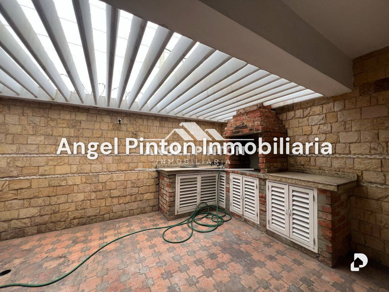 Casa en Avenida Goajira, Maracaibo – 11