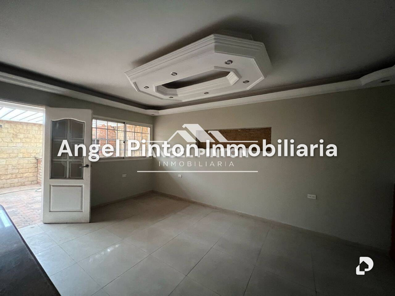 Casa en Avenida Goajira, Maracaibo – 3