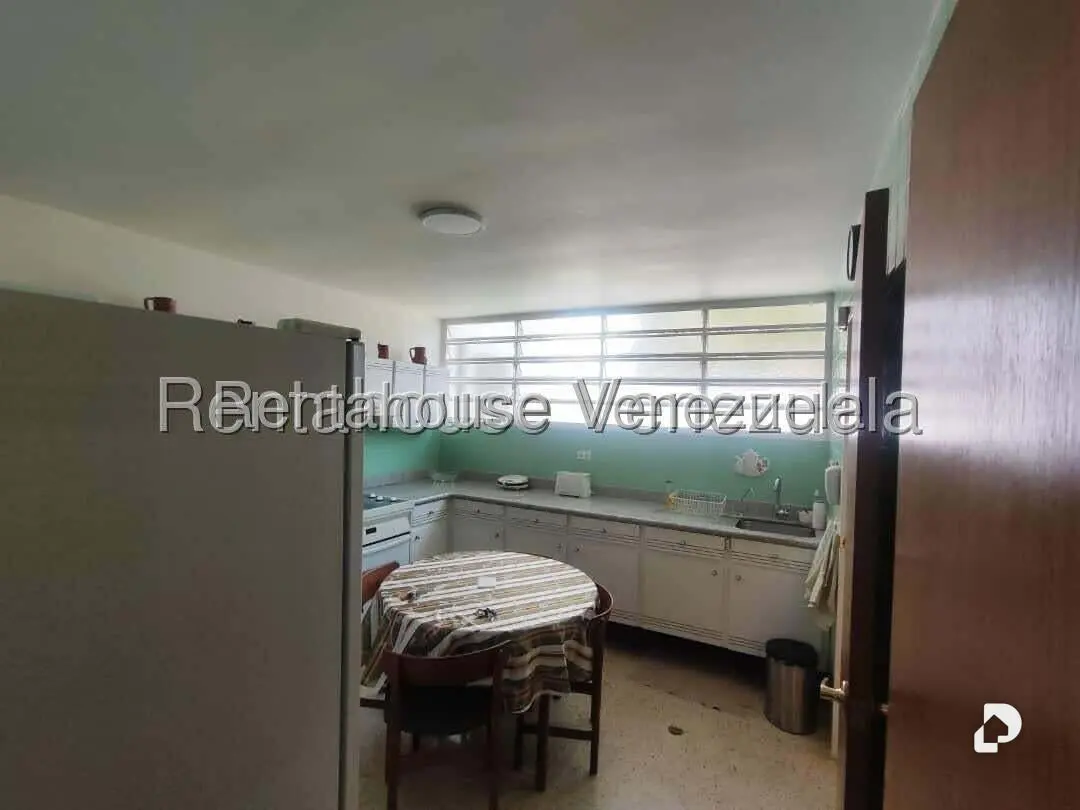 Casa en Los Pomelos, Caracas – 28