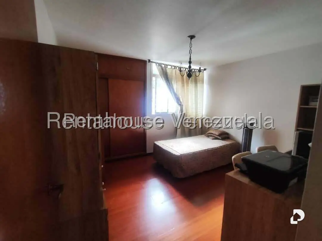 Casa en Los Pomelos, Caracas – 24