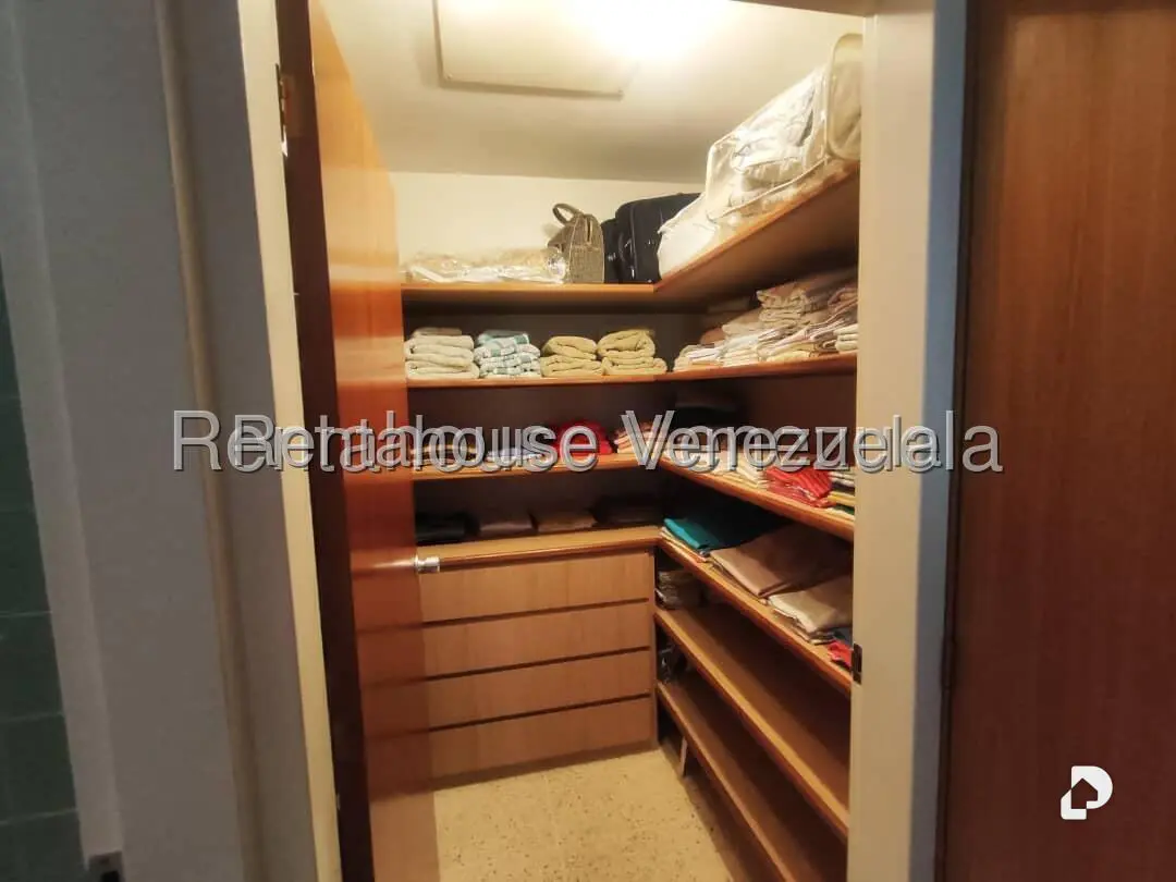 Casa en Los Pomelos, Caracas – 20
