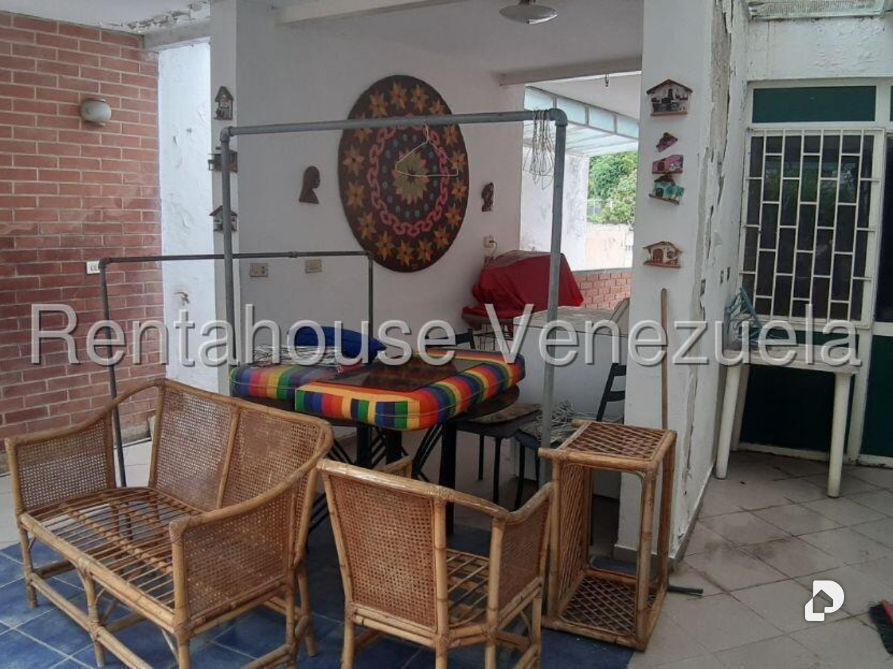 Casa en Santa Sofía, Caracas – 24
