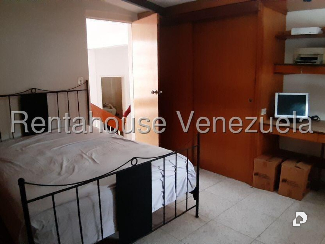 Casa en Santa Sofía, Caracas – 12