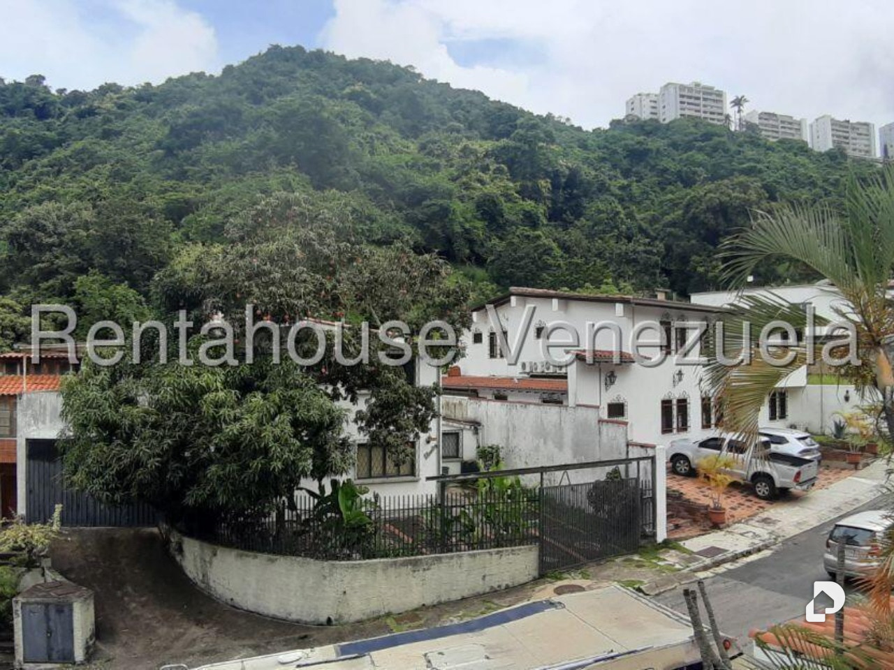Casa en Santa Sofía, Caracas – 27